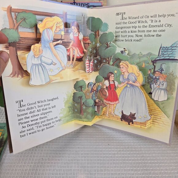 3/$75🥳 Vintage 1990s Wizard of Oz Pop-Up Book Collection – Set of 4 - Picture 4 of 9